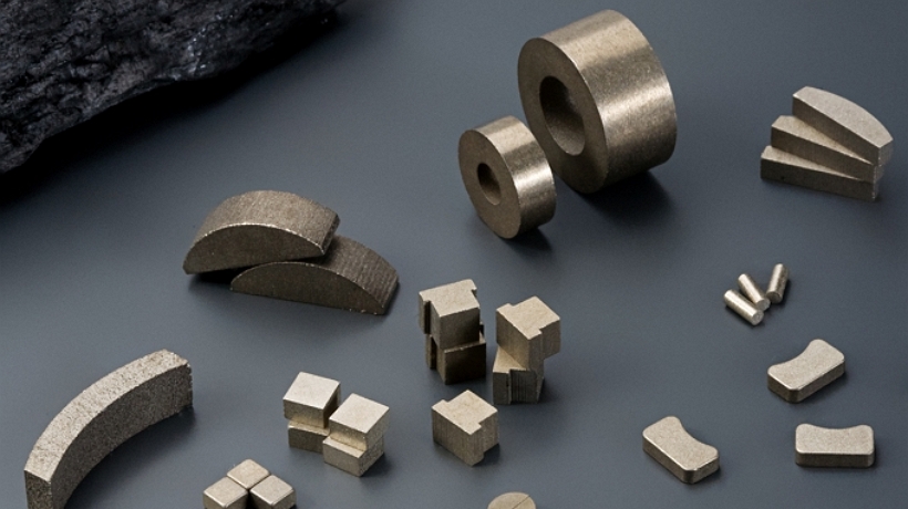 釤鈷磁鐵是怎么”燒”出來的？揭秘耐高溫“磁王”釤鈷磁鋼的誕生之旅！